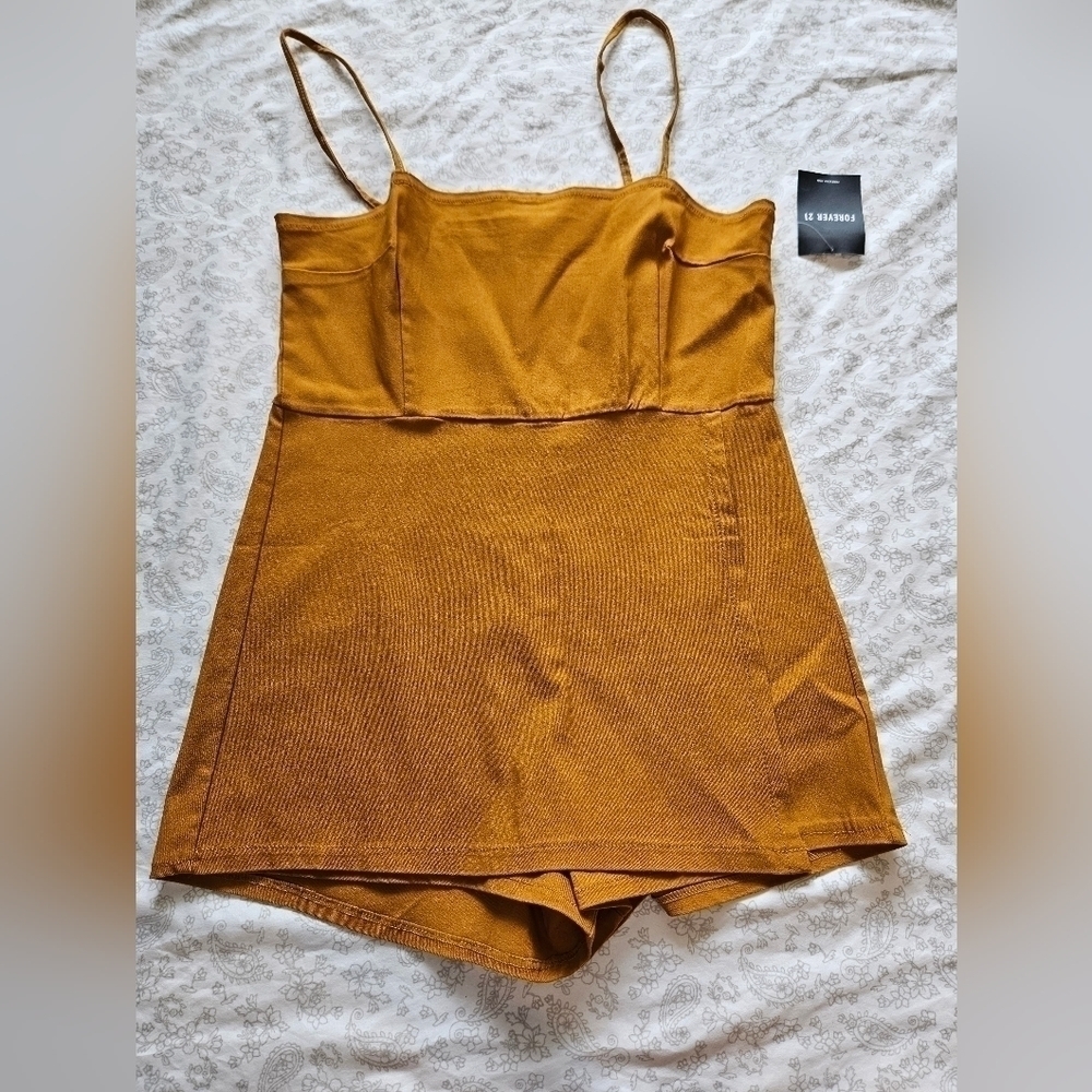 NWT Forever 21 Romper size Medium